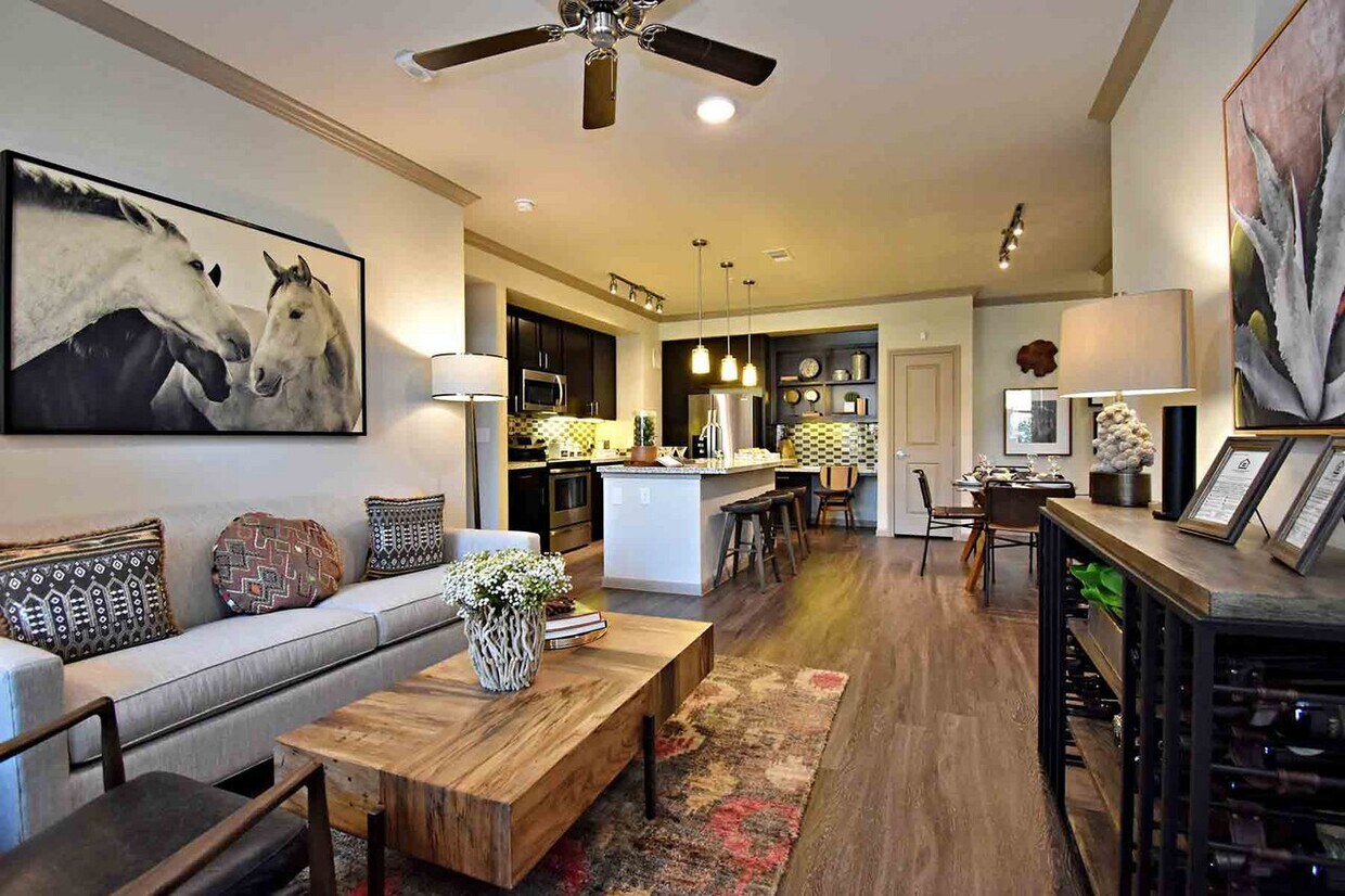 Park on Wurzbach Apartments in San Antonio, TX