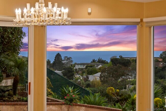 Foto del edificio - 6430 La Jolla Scenic S Dr