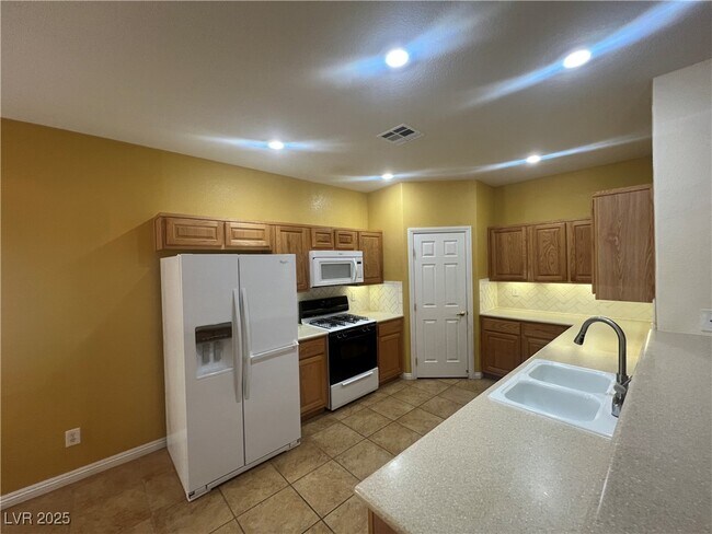 Building Photo - 8405 Teton Crest Pl