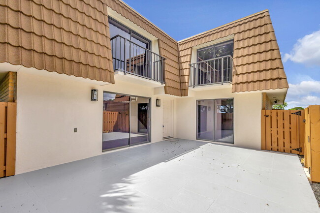 Building Photo - 261 Charter Way