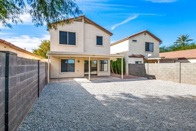 Foto del edificio - Amazing Single Family Home for Rent in Gil...