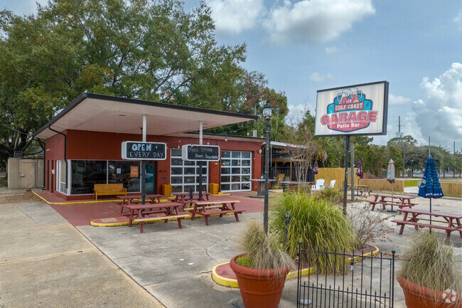 Milton's Gulf Coast Garage is a popular place.