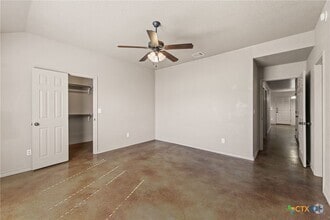 Building Photo - 609 Karey Dr