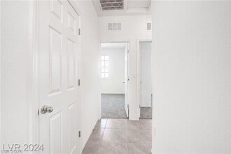 Building Photo - 5613 Steampunk St