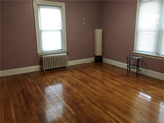 Building Photo - 238 Gano St