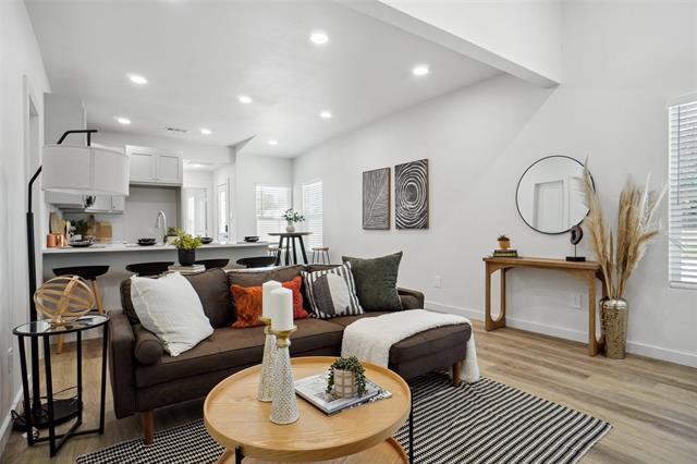 Foto principal - 571 Josephine St