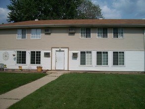 Building Photo - 8713 S Keeler Ave