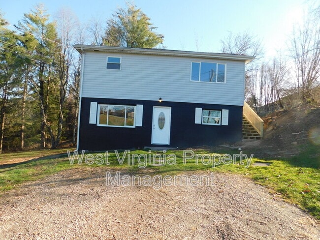 Building Photo - 98 Goodman Dr