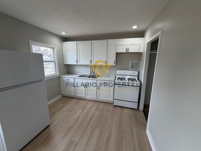 Foto del edificio - Freshly Renovated 3-Bedroom Home in Forest Manor, Available NOW!