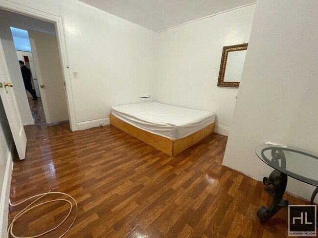 Foto del edificio - XXL ROOM FOR RENT  NEWKIRK AVENUE PRIME DI...