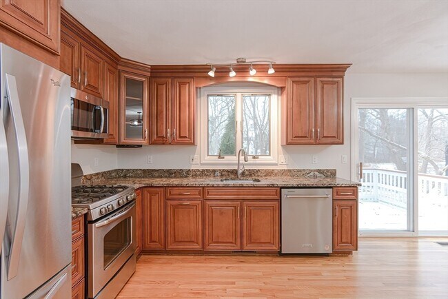 Foto del edificio - 1081 Main St