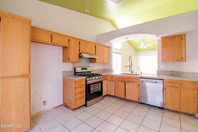 Building Photo - 36805 Alder St