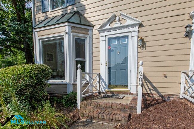 Foto del edificio - 208 Standish Drive - 1