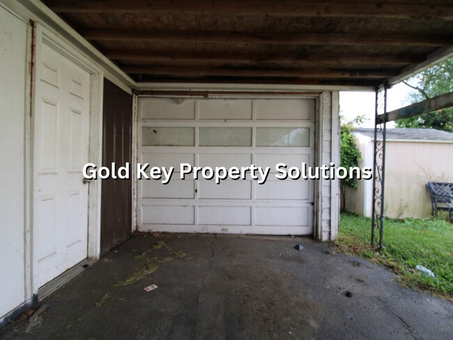 Foto del edificio - MUNCIE 2 BR 1 BA House with Central Air and 1-Car Garage (SECTION 8 APPROVED)