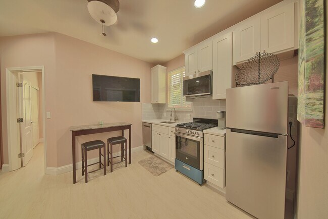 Foto del edificio - 590 Historic St