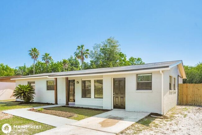 5801 Tempest St, Jacksonville, FL 32244 photo'