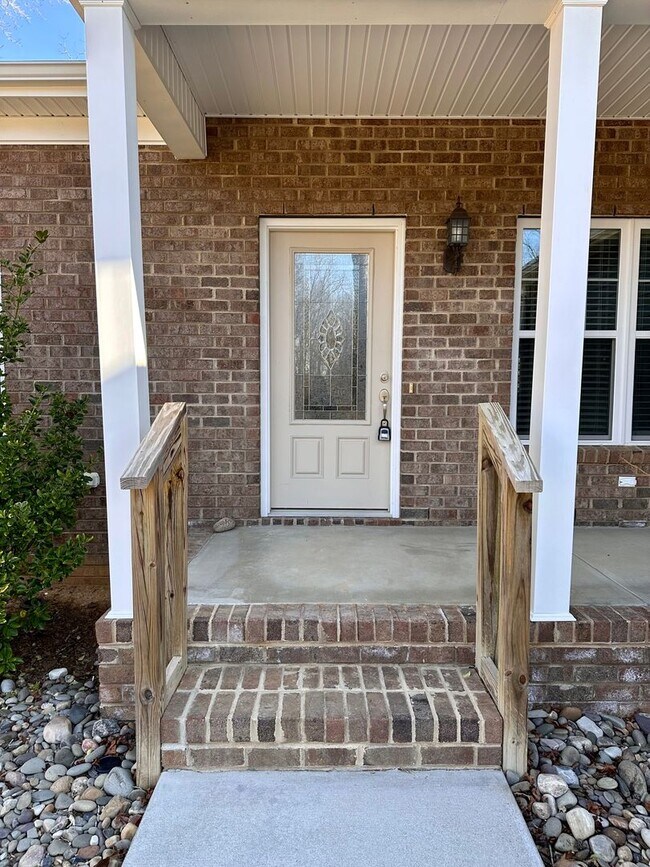 Building Photo - 1210 Stonewyck Dr