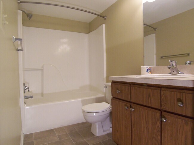 Bath - 125 Fieldcrest St