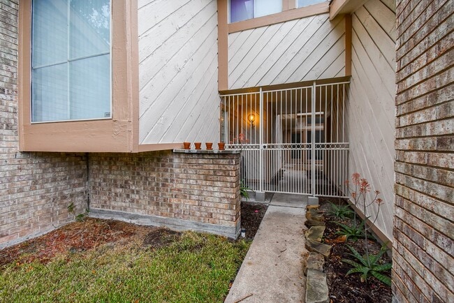 Building Photo - 7814 Candlegreen Ln