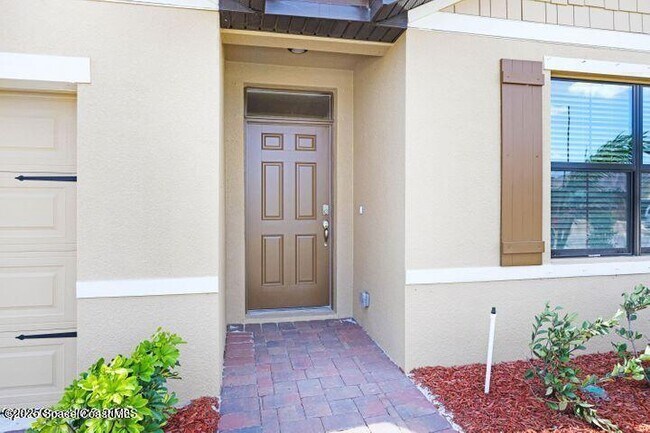 Foto del edificio - 1924 Capital Dr SE