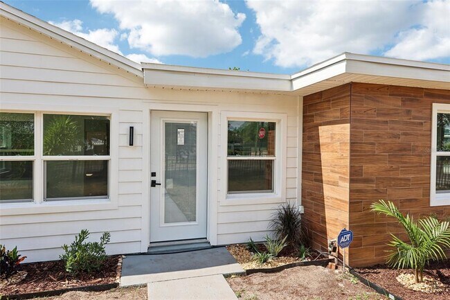 Foto del edificio - 730 W Swoope Ave