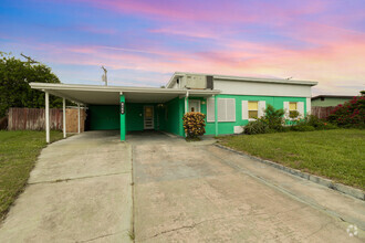 Building Photo - 2125 Smathers Cir S