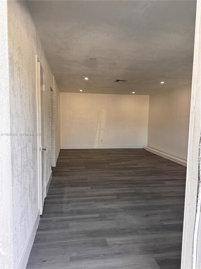 Foto del edificio - 4490 NW 171 Terrace