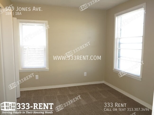 Building Photo - Perfect house near downtown Grandview