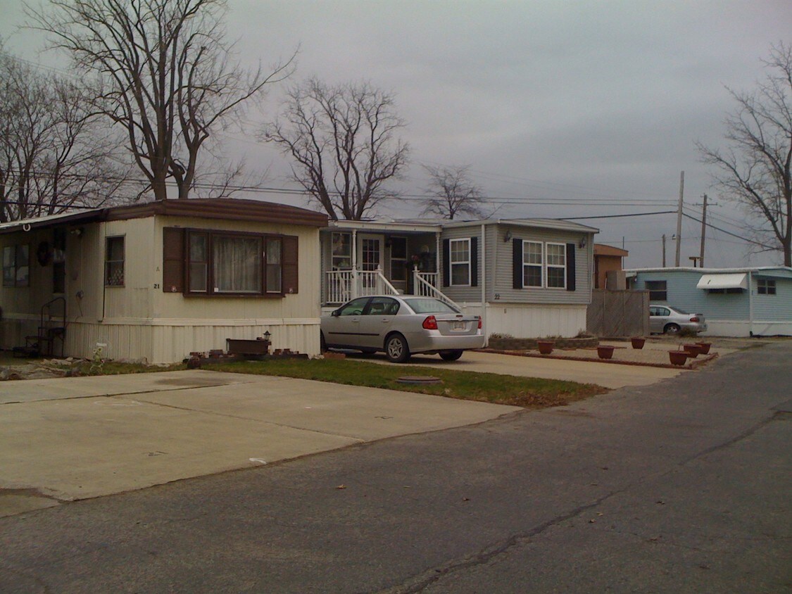 Primary Photo - Whispering Valley Mobile Home Park