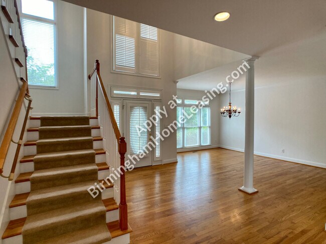 Building Photo - 1418 Panorama Dr