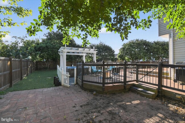 Building Photo - 22040 Caravel Ct