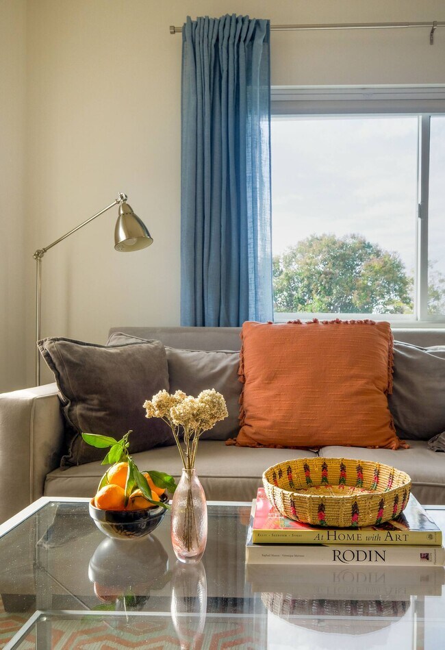 Foto del edificio - 2816 Martin Luther King Jr Way