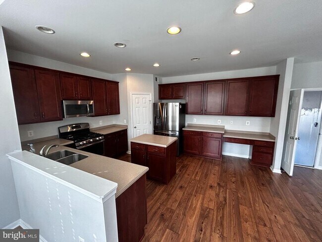 Foto del edificio - 597 Homeplace Dr
