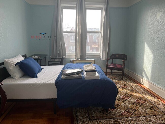 Foto del edificio - 33-19 69th St