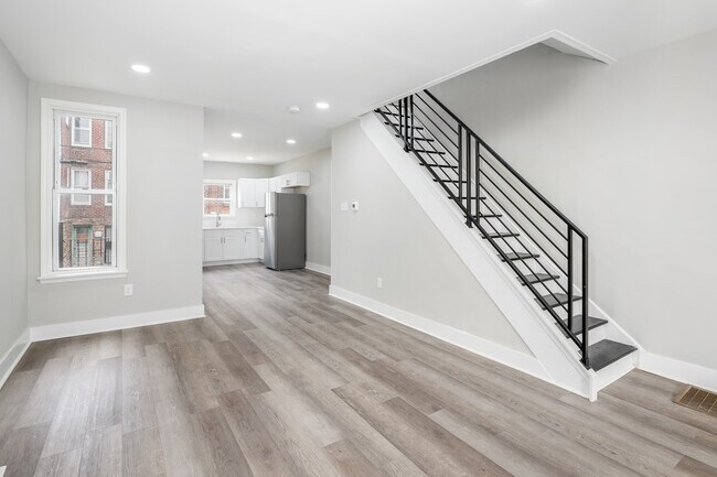Dining room - 4020 Neilson St