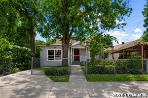 Building Photo - 304 Andrews St