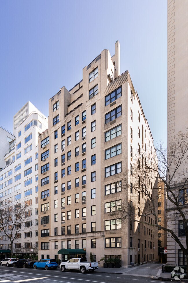 Building Photo - 4 E 70th St