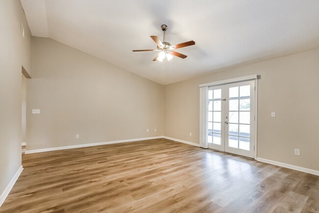 Building Photo - 1108 Santa Cruz Way