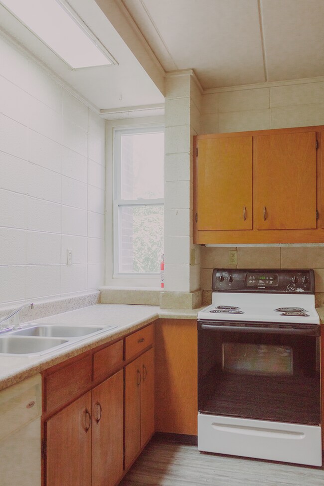 Foto del edificio - 902 Brightwood Manor Dr