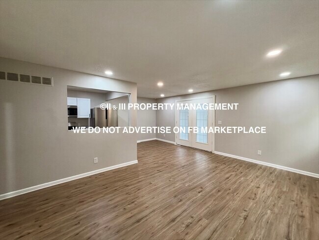 Building Photo - 8327 Grandview Ln
