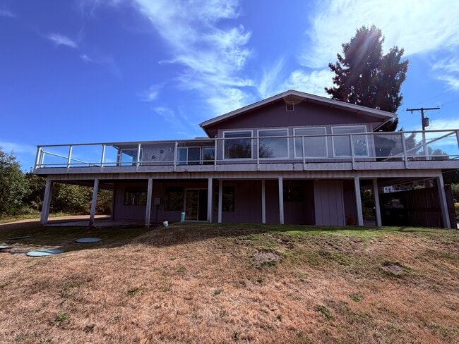 Building Photo - 5448 Marian Dr NE
