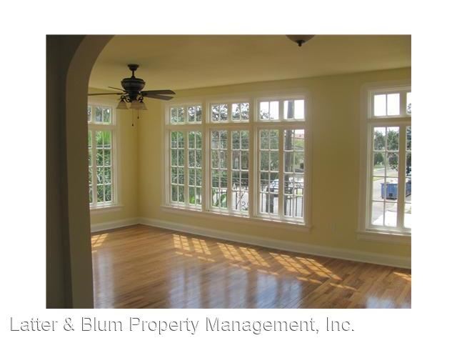 Building Photo - 5801 Fontainebleau Dr