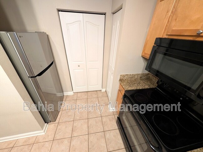 Building Photo - 4207 S Dale Mabry Hwy