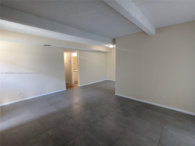 Building Photo - 1025 S Flagler Ave