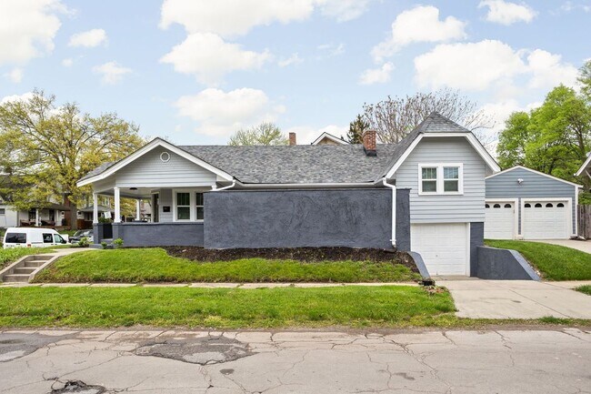 Foto del edificio - 4001 Broadway St