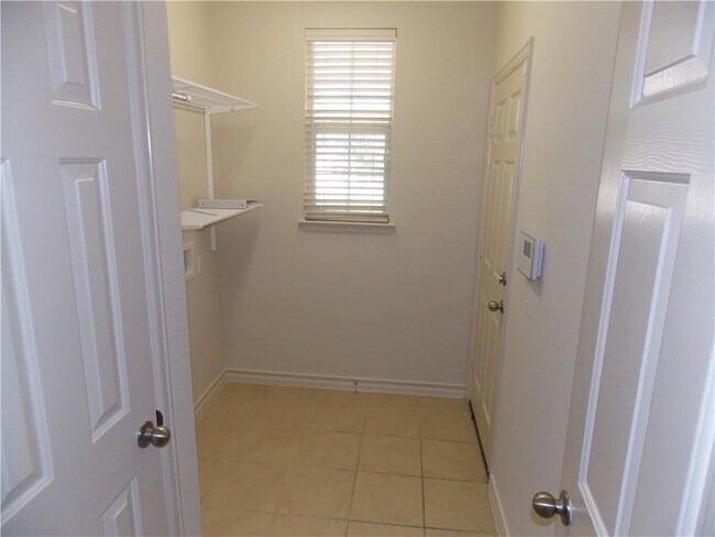 Building Photo - 20961 Mandrake Dr