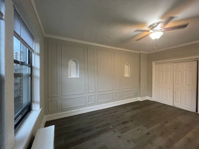 Foto del edificio - 449 W Briar Pl