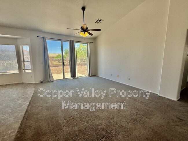 Foto del edificio - 11525 W Palm Brook Dr