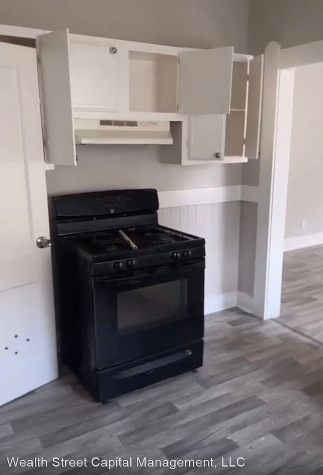 Foto del edificio - 1 br, 1 bath House - 2372 Orange Ave