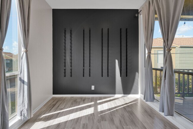 Foto del edificio - Charming 2 Bedroom Condominum